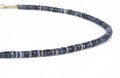 Kette aus funkelnden blauen Safirscheiben